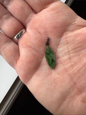 Vintage Sterling Silver & Green Jade Marquise Pendant | Antique Estate Jewelry